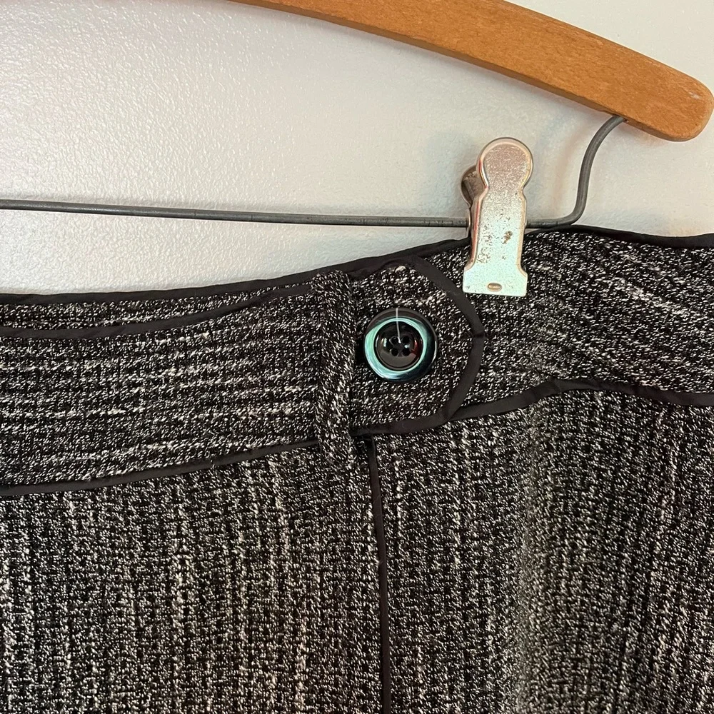 Ann Taylor Women’s Dark Gray Above Knee Textured Skirt Size 16 Office Work Fall